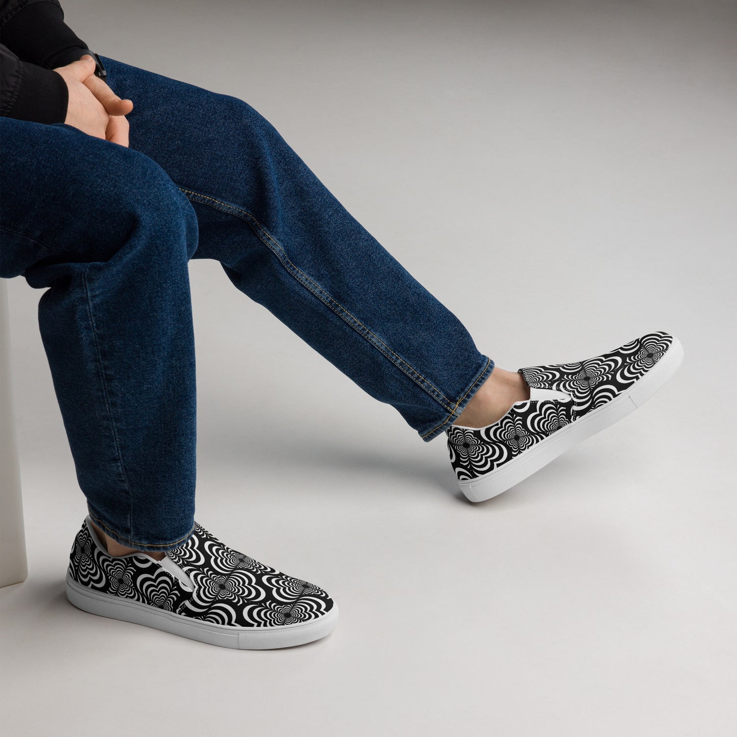 Men’s Zebra Love™ slip-on canvas shoes